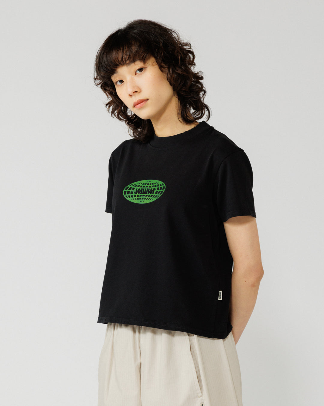 Global Logo Cropped T-Shirt - Black