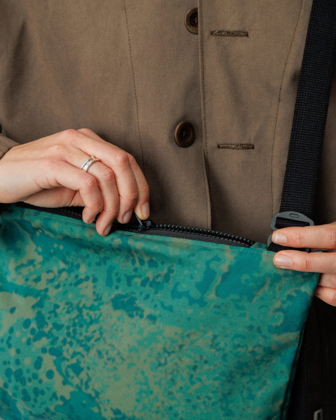 Mini Water Resistant Messenger Bag - Blue Ink