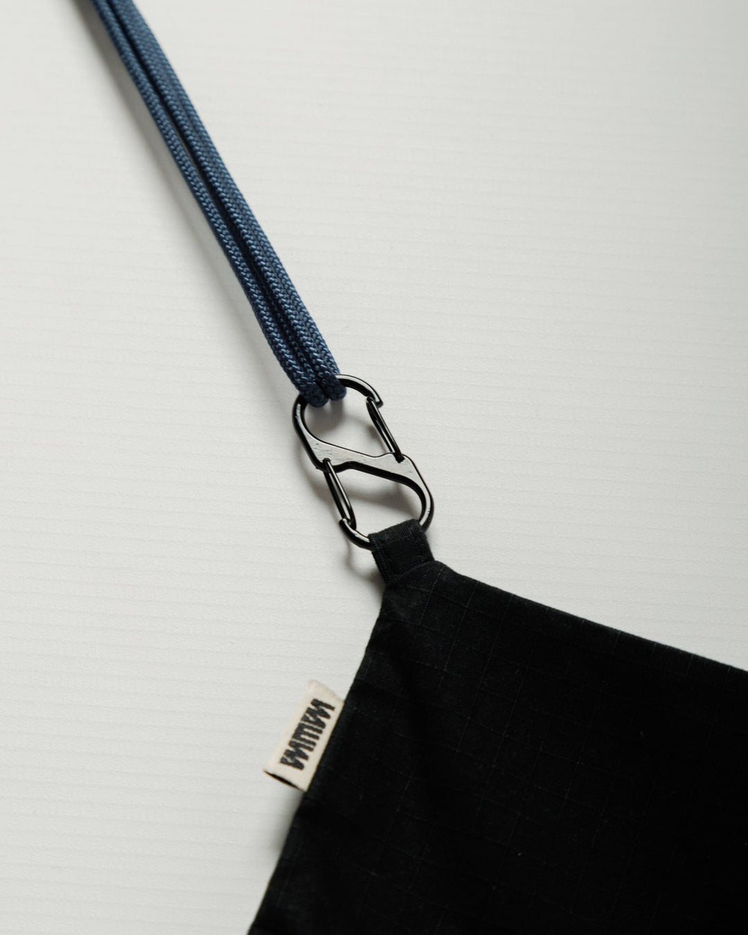 Pie Pouch - Black/Blue