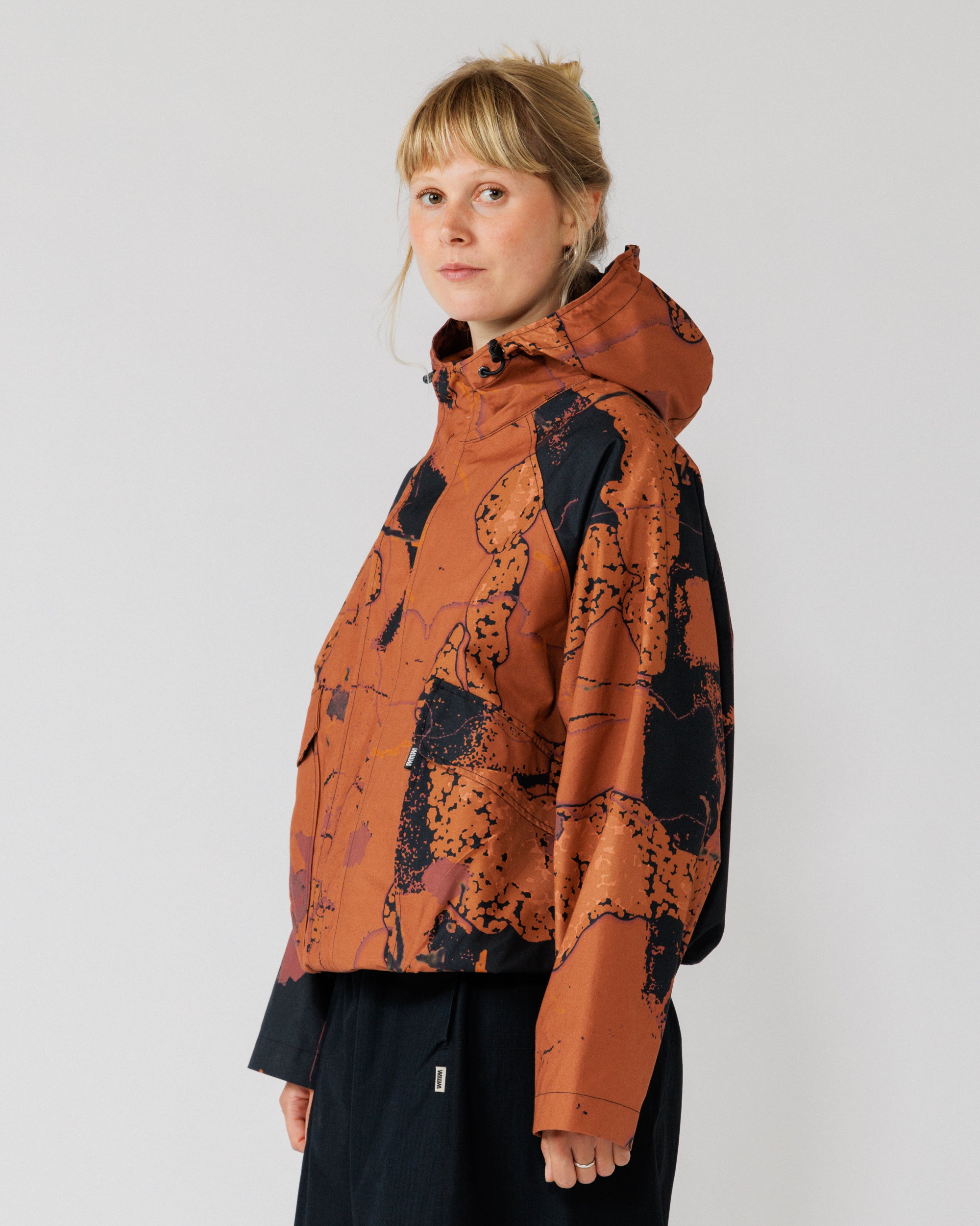 Roam Raglan Jacket - Abstract Brick Camo — 3/4 angle, fit and drape