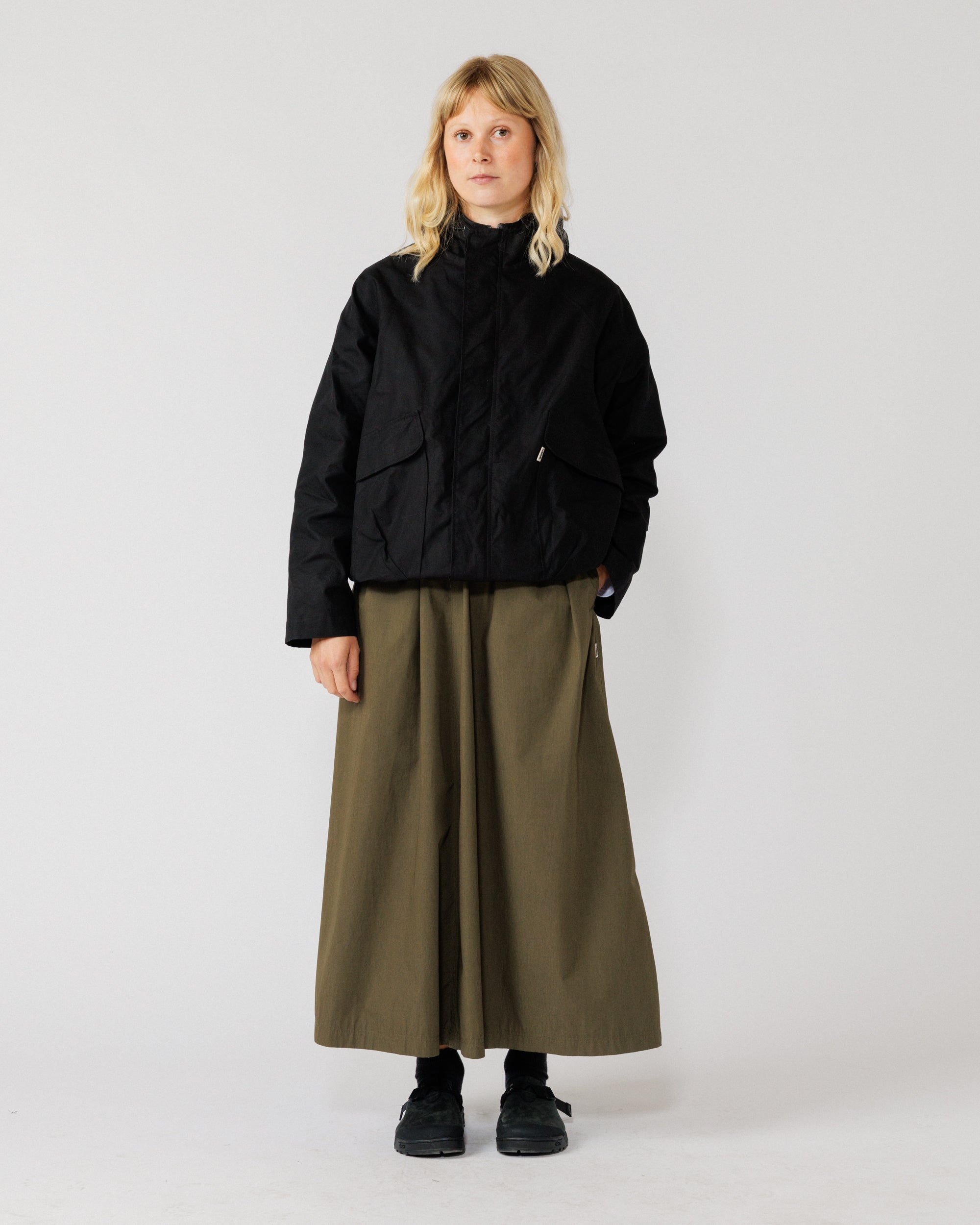 Roam Raglan Jacket - Black — best female-fit full front